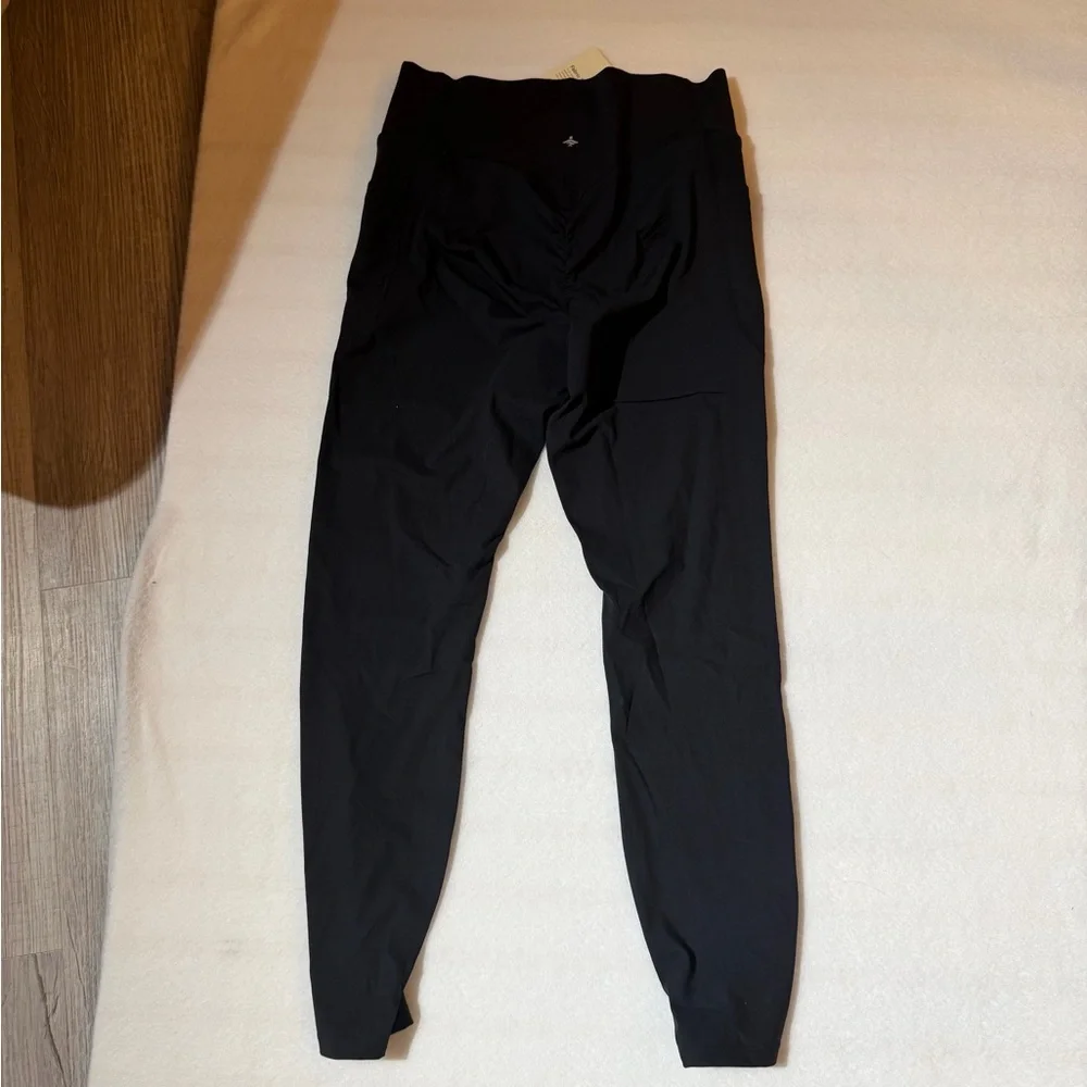 HALARA Black Leggings - Picture 6 of 10